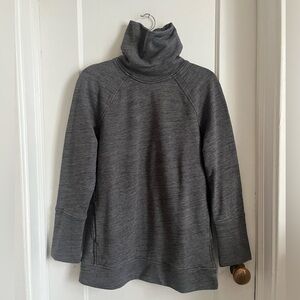 Lululemon To You Tunic
Heathered Core Dark Grey